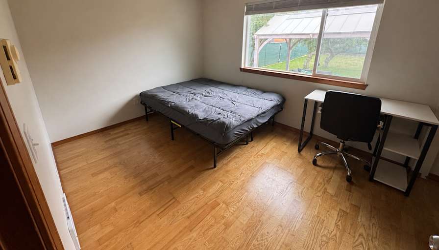 Darian's room