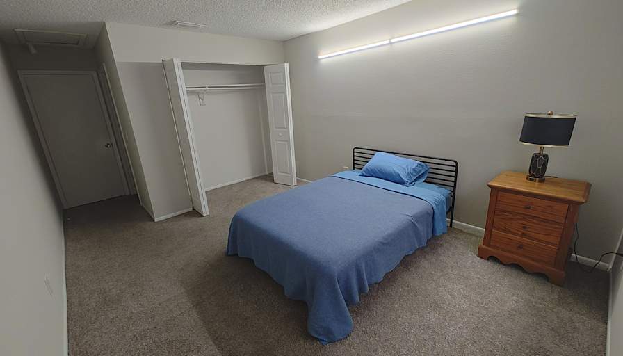 Fanis's room