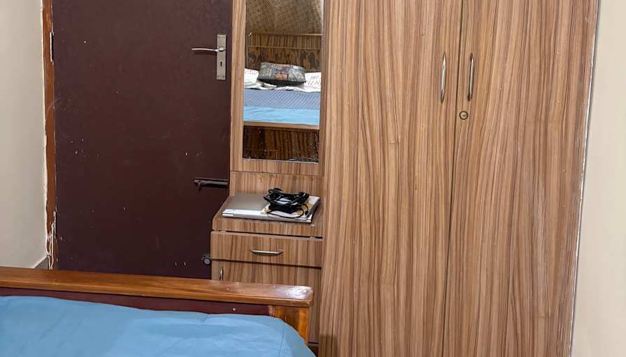 BHAWNA's room