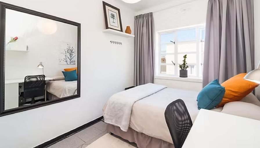 Jos Milne's room