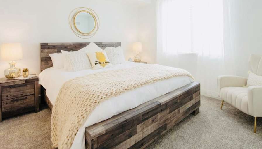 Samantha's room