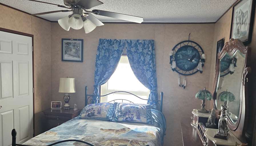 Randy's room