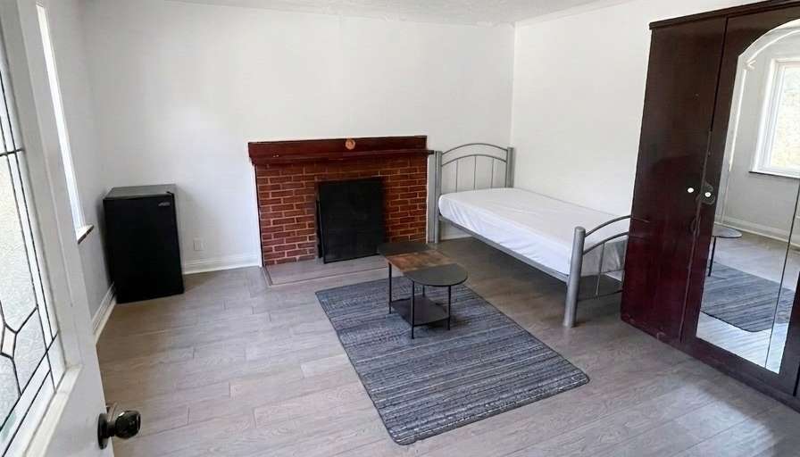 Mohammed's room