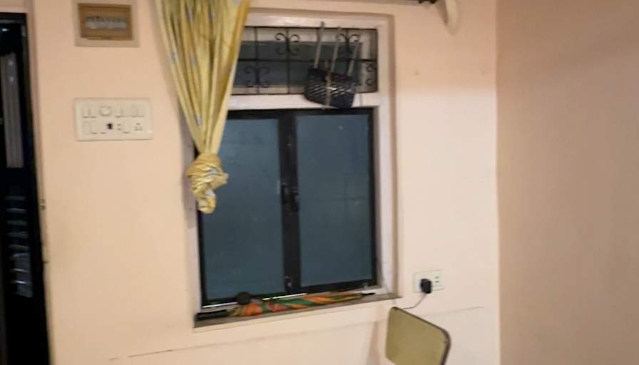 Niva's room