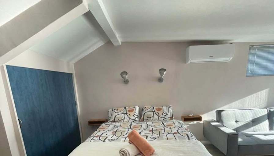 Light's room