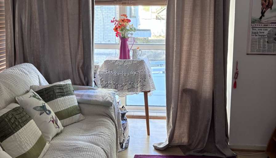 Loni's room