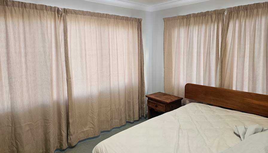 Antony Syms's room