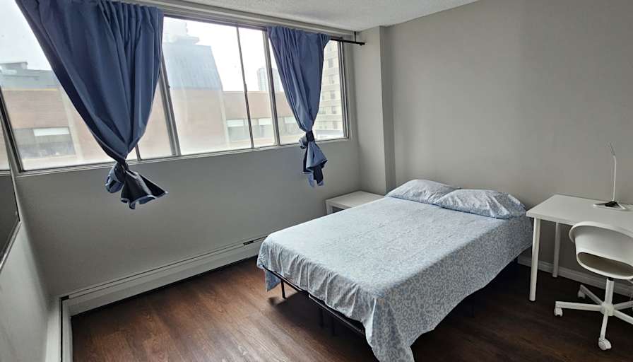 Holly's room