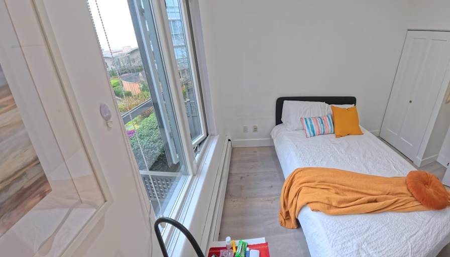 Van House's room