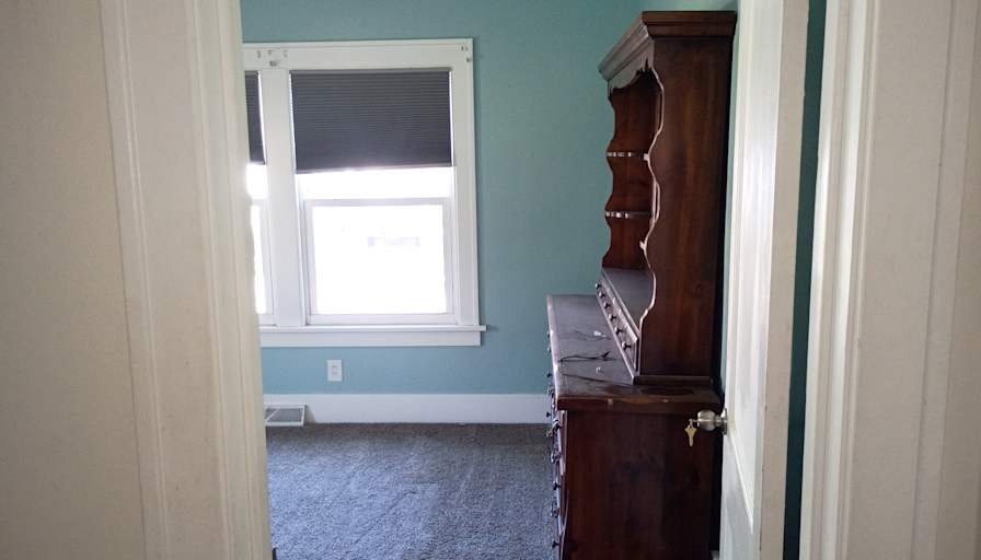 Brastain's room