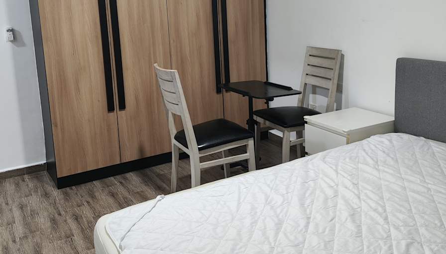 Tan's room