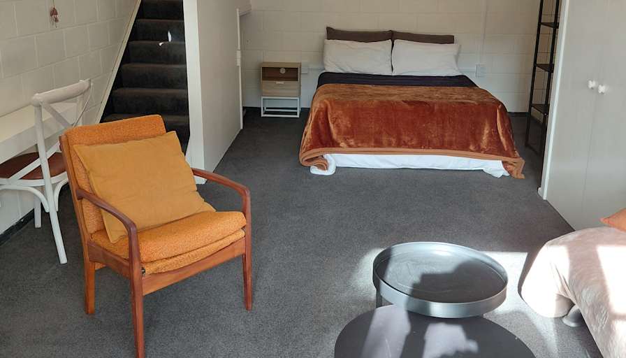 M A Barbalich's room