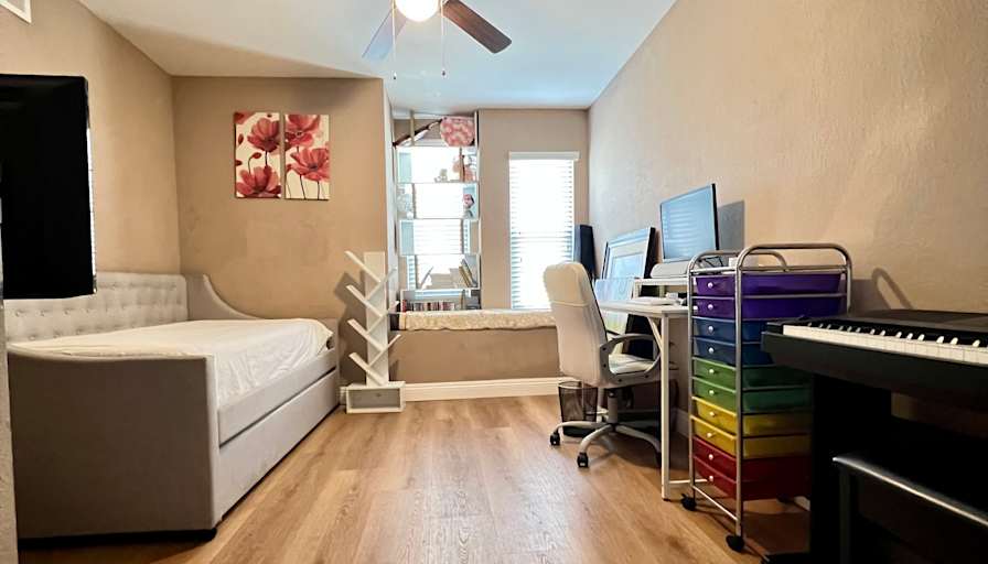 Faye's room