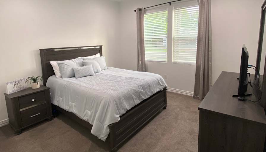 Jess F's room