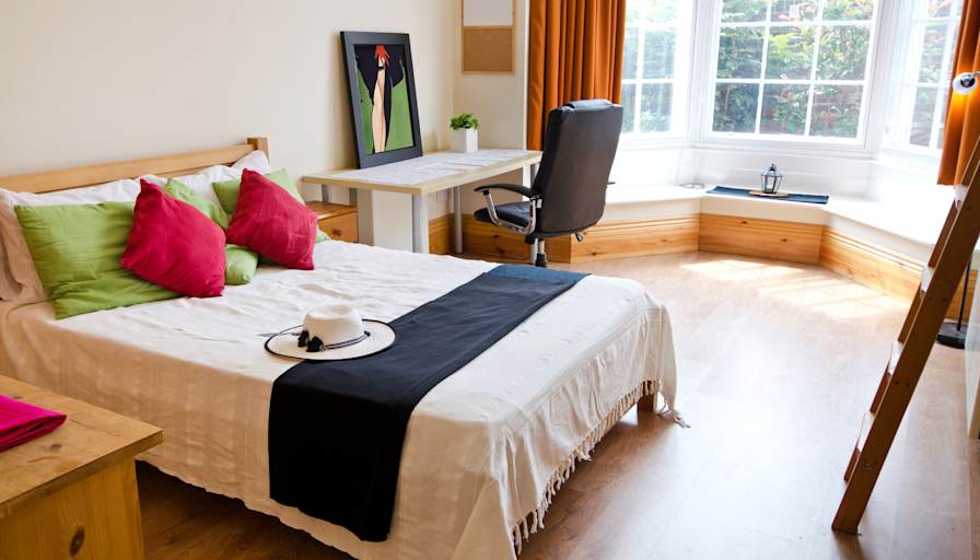 Gina Stanley-Turnbull's room