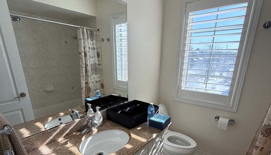 Parastoo Lalani's room