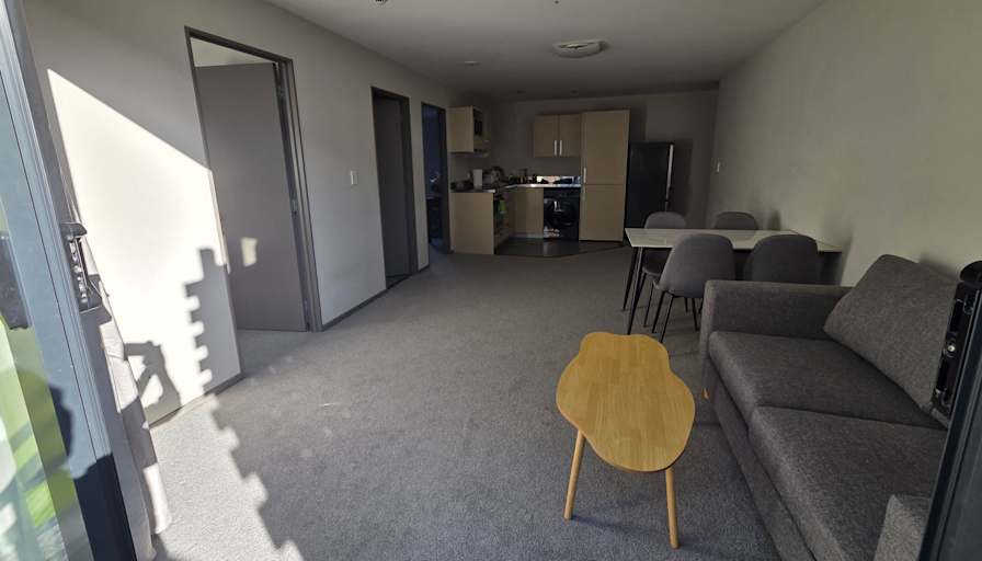 Mingsheng's room