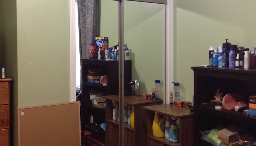Julia Yan's room