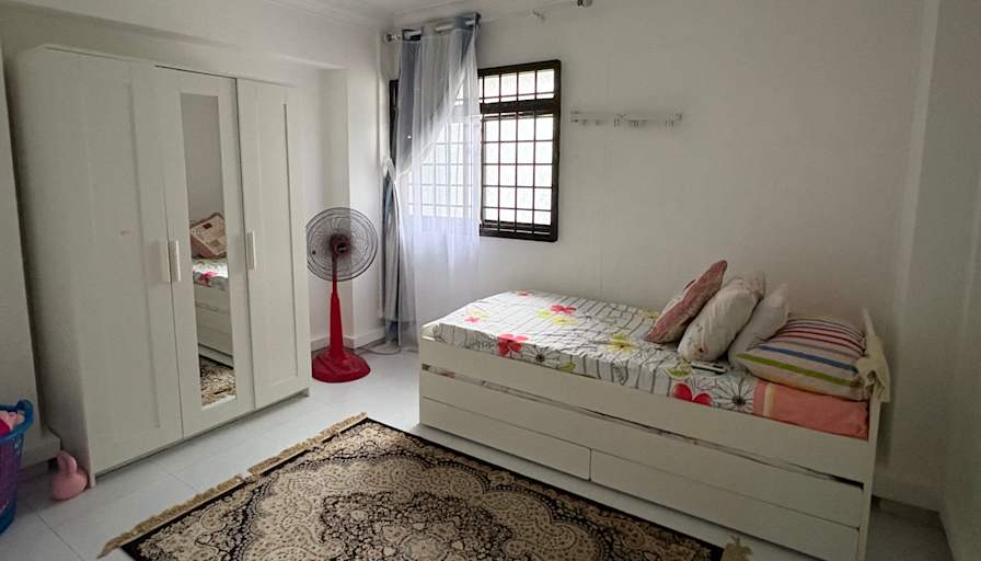 Juwita's room