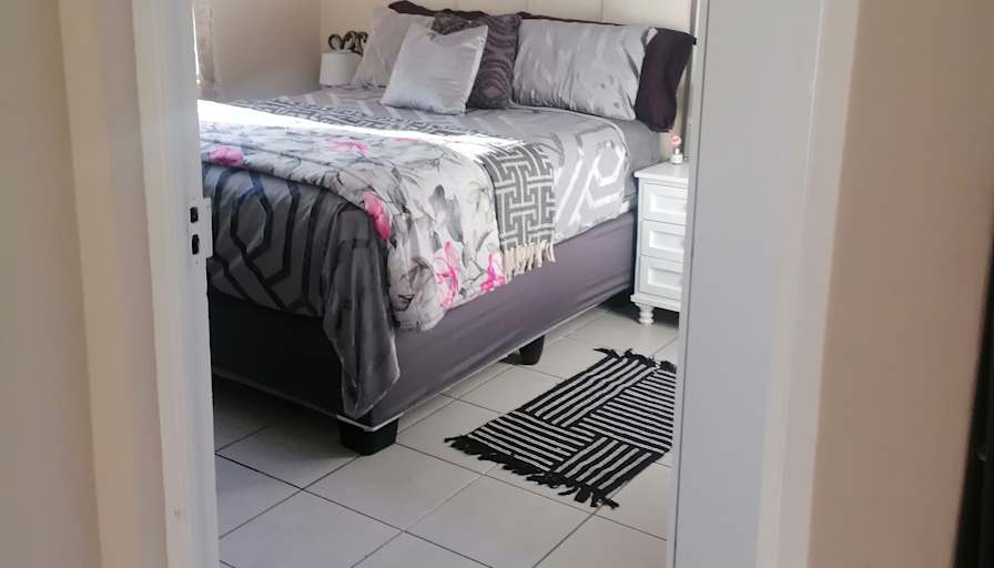 Mbali Wendy Mncadi's room
