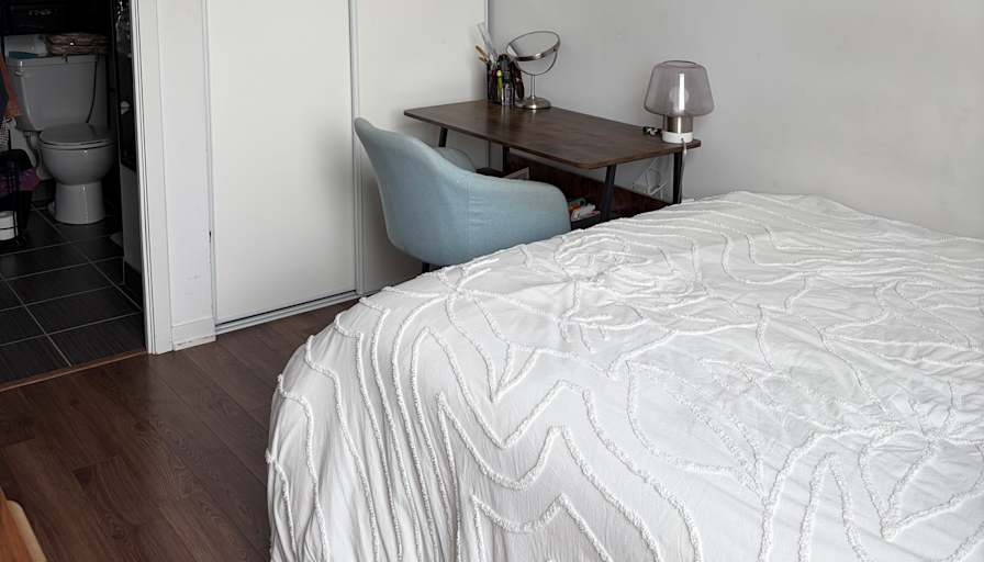 Segan's room
