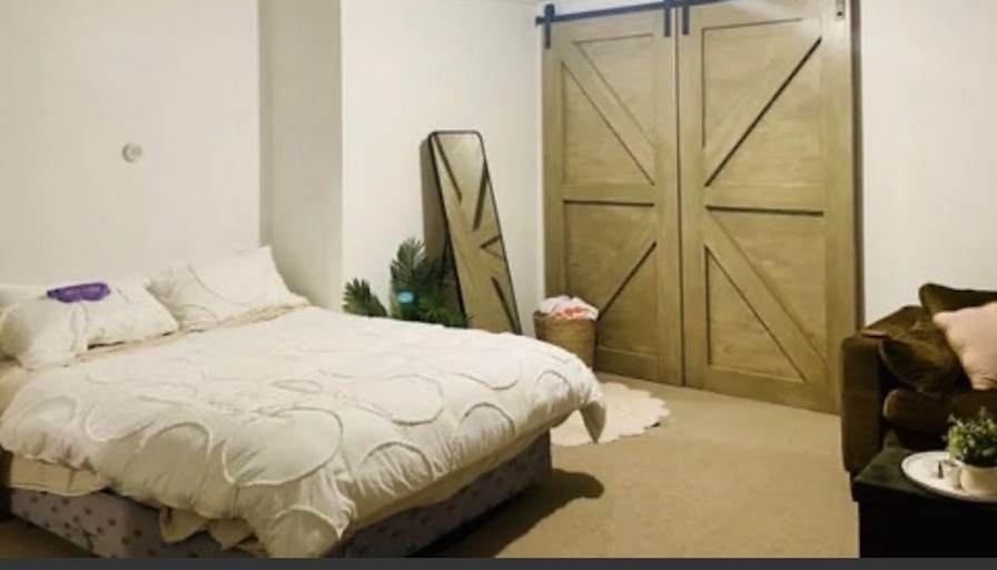Janai's room