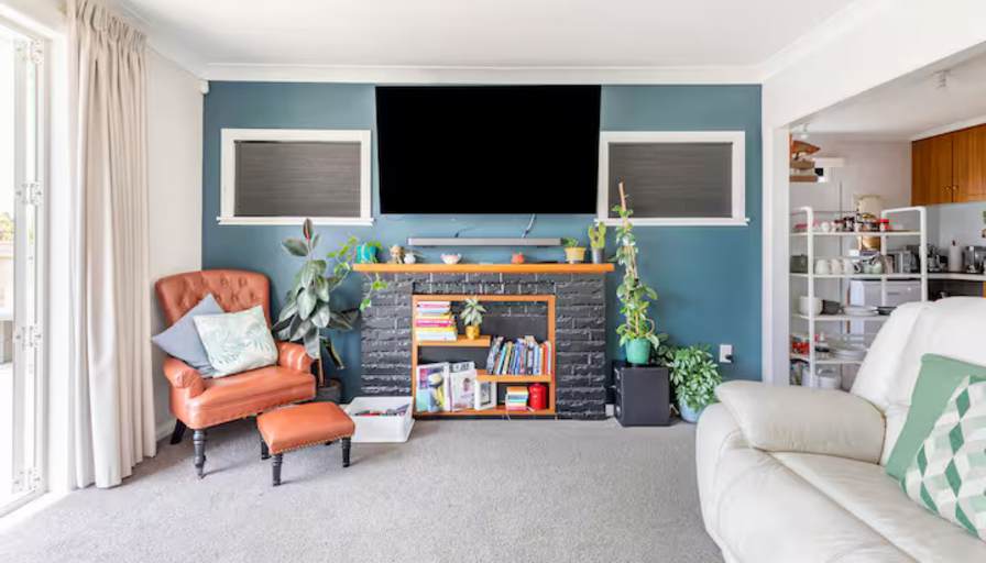 Latham Lockwood's room