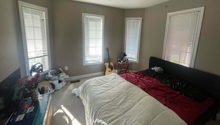 Rahkin Kassam's room