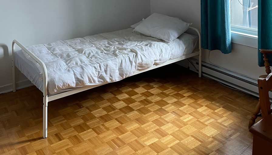 Crystal's room