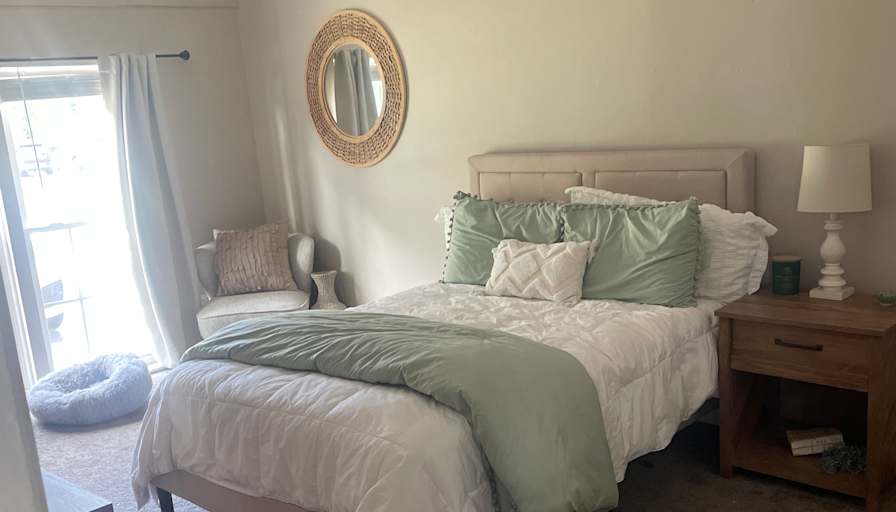 Stacy's room