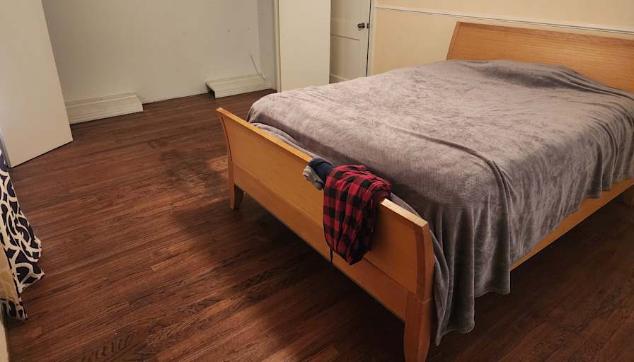 KOLBY's room