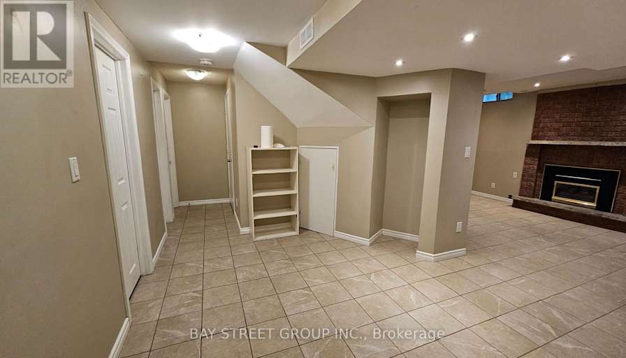 HONG TAI JIAO's room