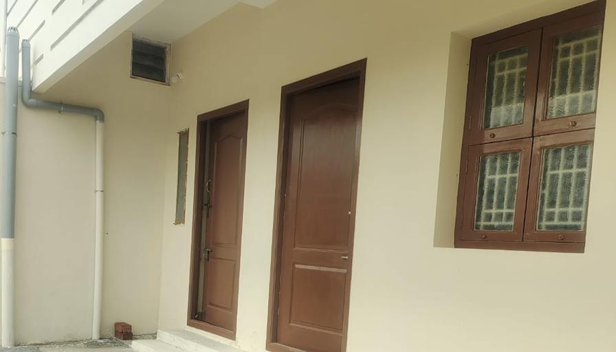 Nishok's room