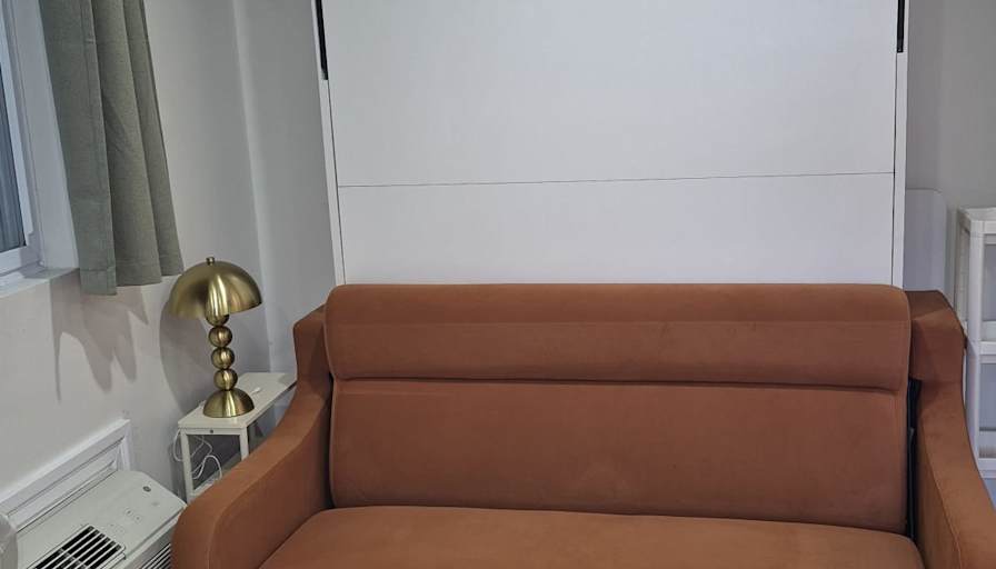 Oveeta's room