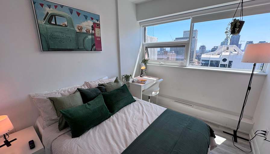 Guillermo's room