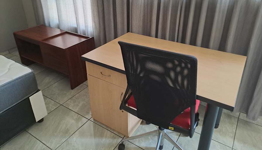 Gregg's room