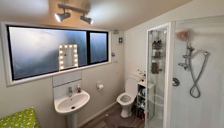Roy Abraham's room