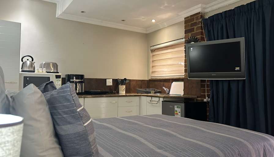 Dave's room