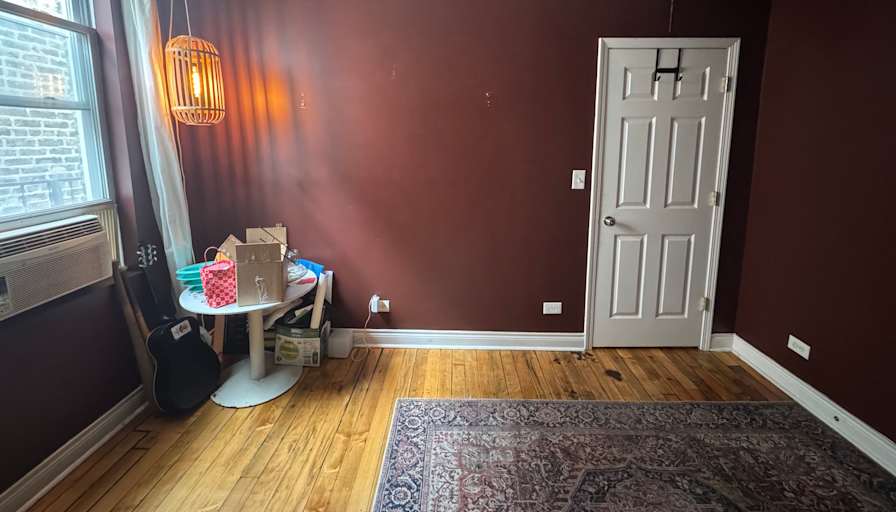 claire's room