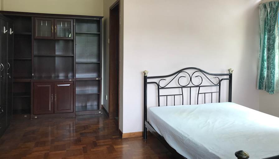 Peace's room