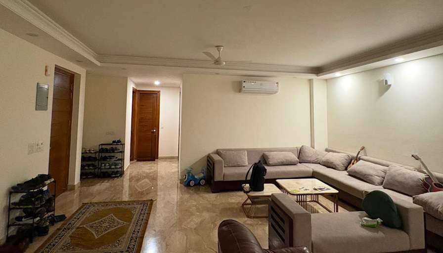 Manoj Kumar reddy Dinne's room