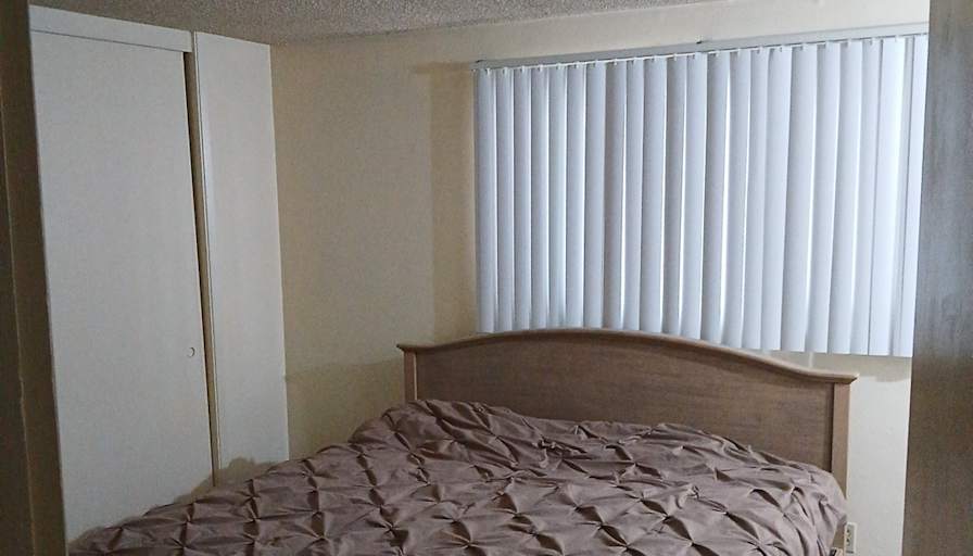 Simon's room