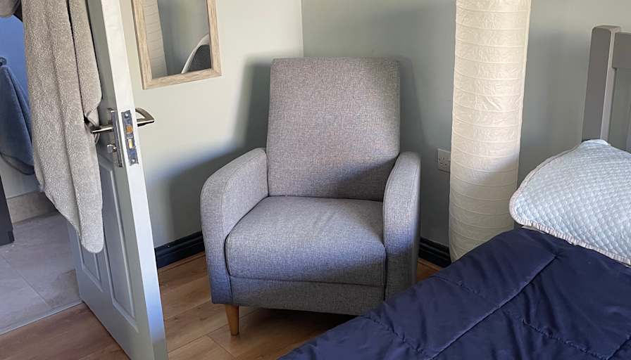 Dermot Peter Coates's room