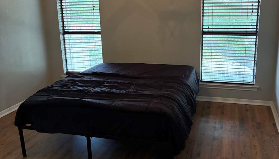 Pratz's room