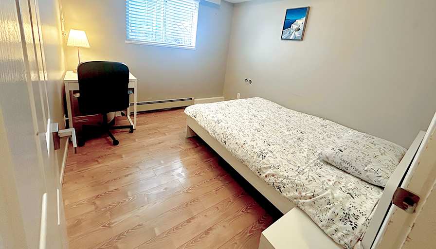 Shirin's room