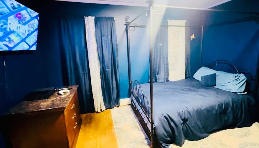 Rome's room