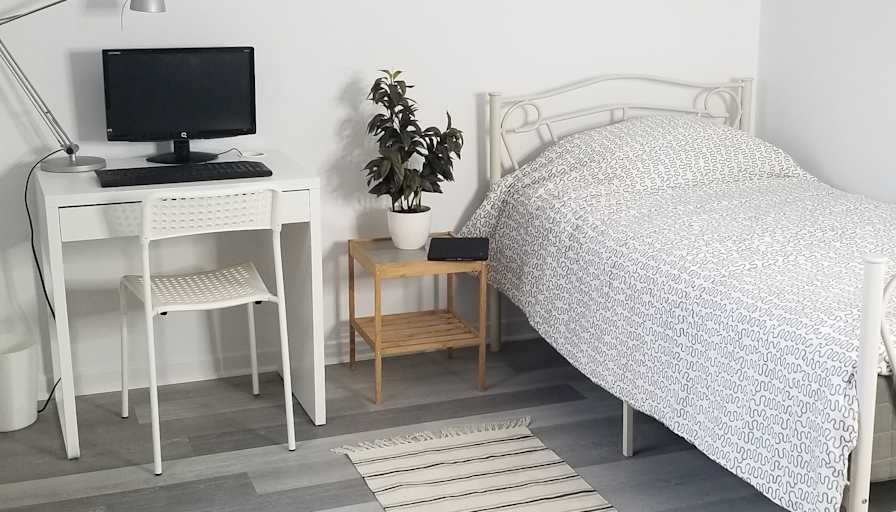 Lisa's room