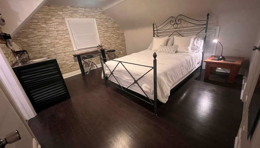 Viviana's room