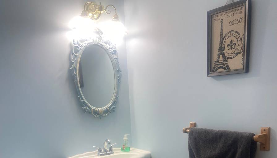 Shelly's room