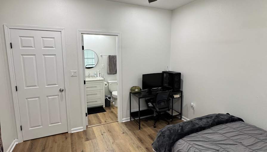 Ricardo's room